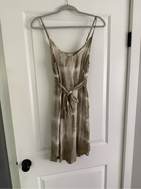 Bella Dahl Dresses & Skirts - Bella Dahl Taupe Tie-Dye Slip Dress